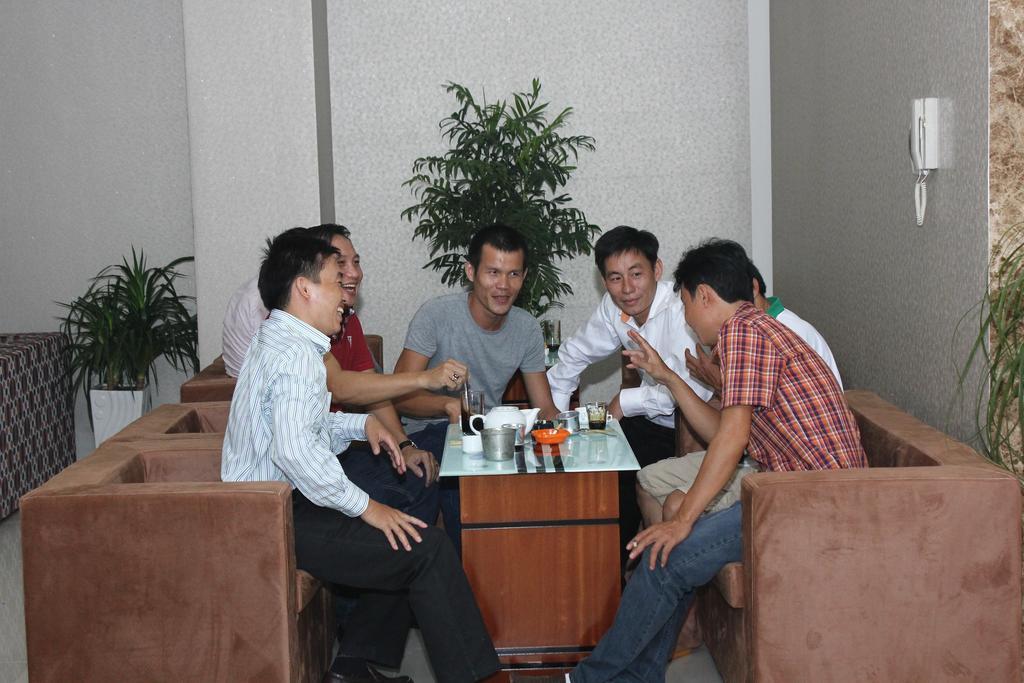 Hoang Ngoc Hotel Pleiku Exterior photo